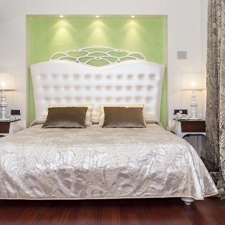 Escuderos Hotel Cruz Argamasilla de Calatrava Chambre photo