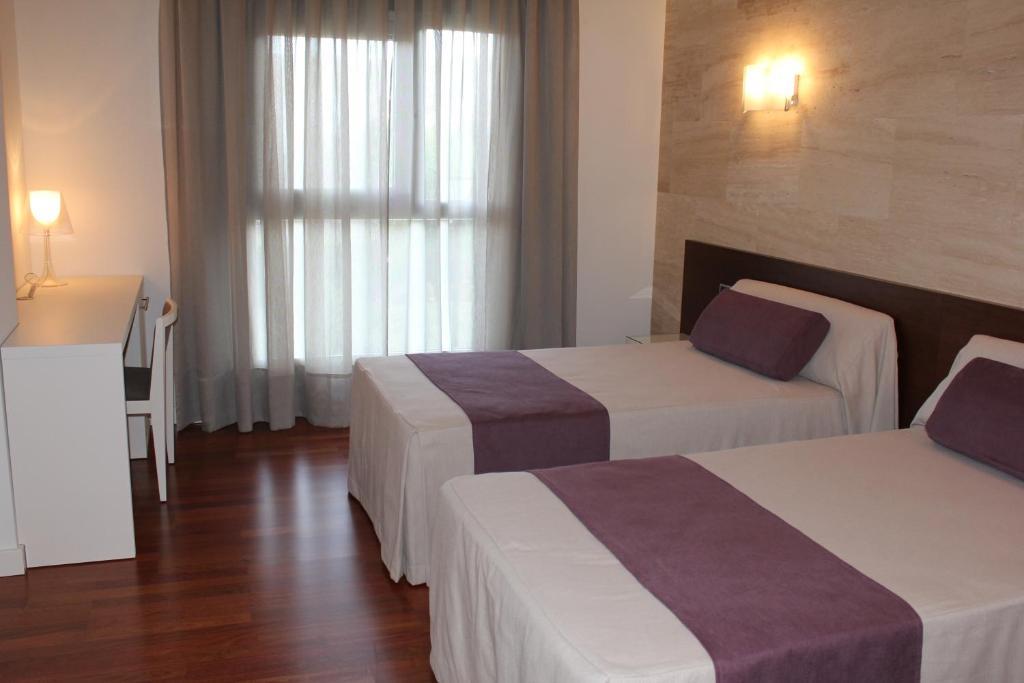 Escuderos Hotel Cruz Argamasilla de Calatrava Chambre photo